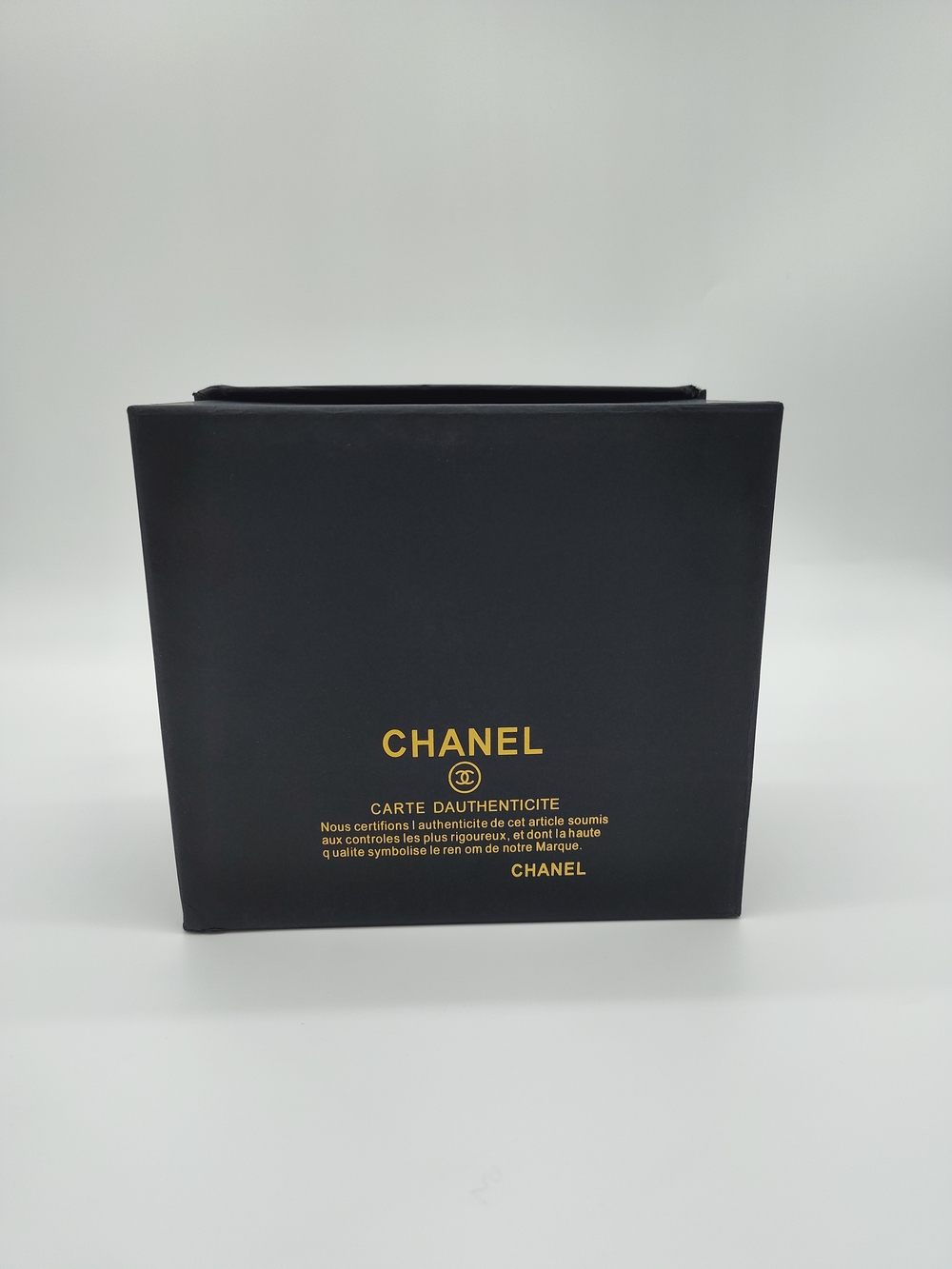 CHANEL Black Quilted Vanity Bag Pearl Handle CC Logo Chain Crossbody NIB GWP - Picture 3 of 10